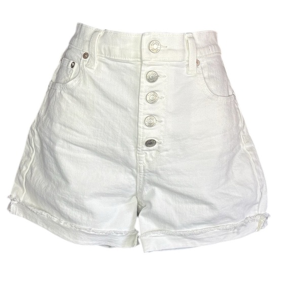 GAP women’s 4” short high rise white denim sz 27/4R preloved - Picture 6 of 8